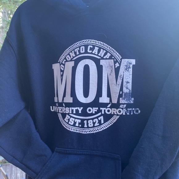 UofT Dark Blue “MOM” Sweater - Picture 2 of 5